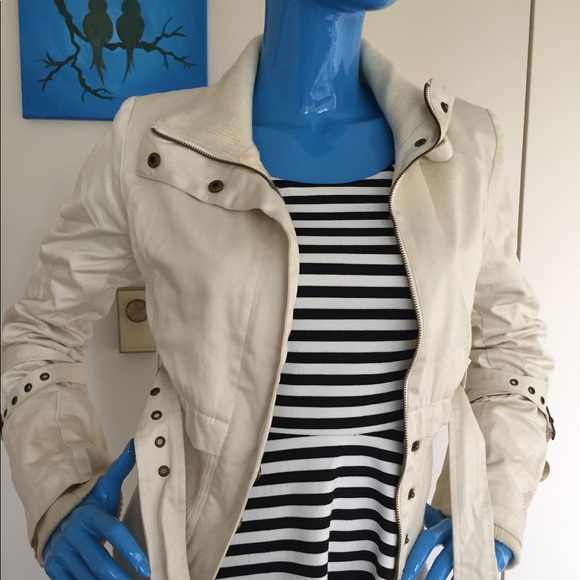 Criminal (XS) bell sleeve military jacket - Picture 2 of 2